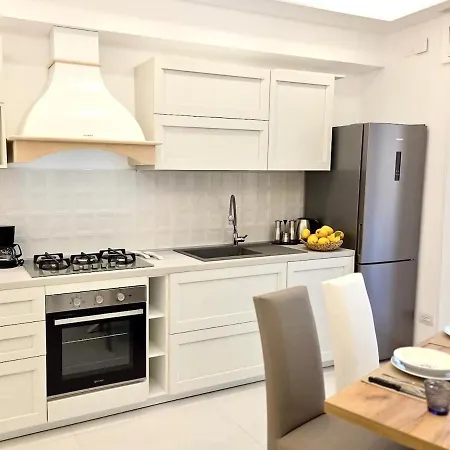 La Maisonette Apartment *