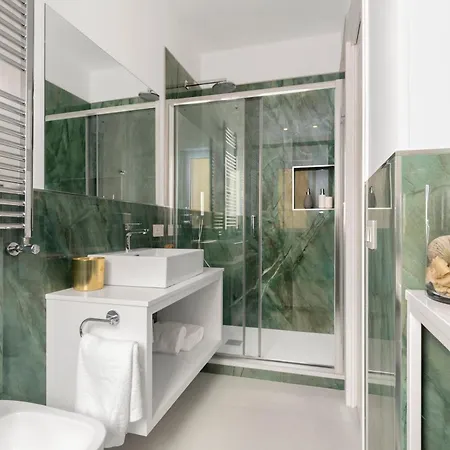 La Maisonette *