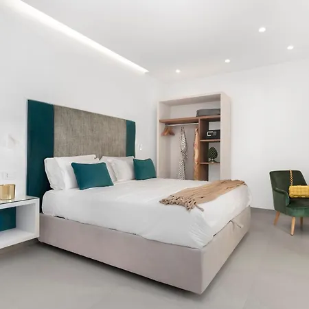 La Maisonette *